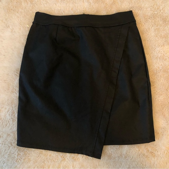 Faux Leather Mini Skirt - Picture 3 of 5